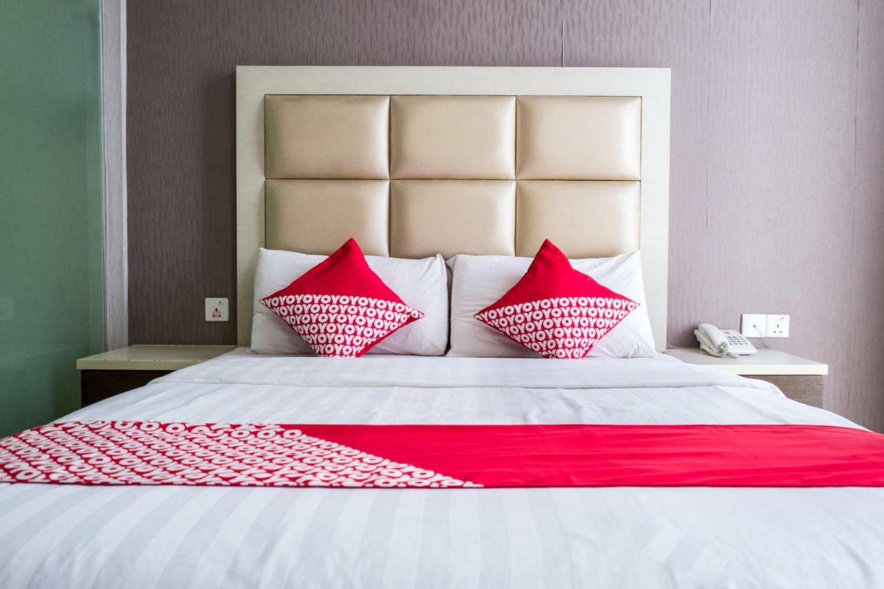 Oyo 676 Osaka Hotel Batam